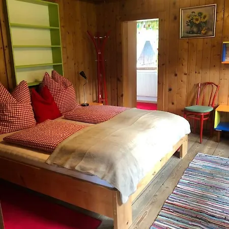 Alberto - Gemuetliches Haeuschen Holiday home Otztal-Bahnhof