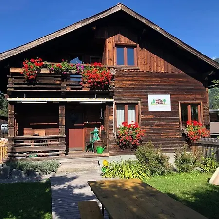 בית נופש Alberto - Gemuetliches Haeuschen Ötztal-Bahnhof